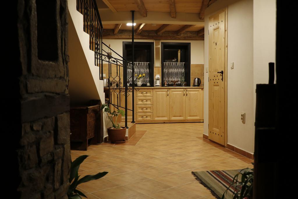 Guest House Epochs Since 1871 Lyaskovets Zewnętrze zdjęcie