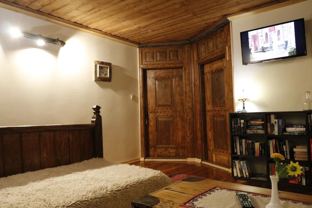 Guest House Epochs Since 1871 Lyaskovets Zewnętrze zdjęcie